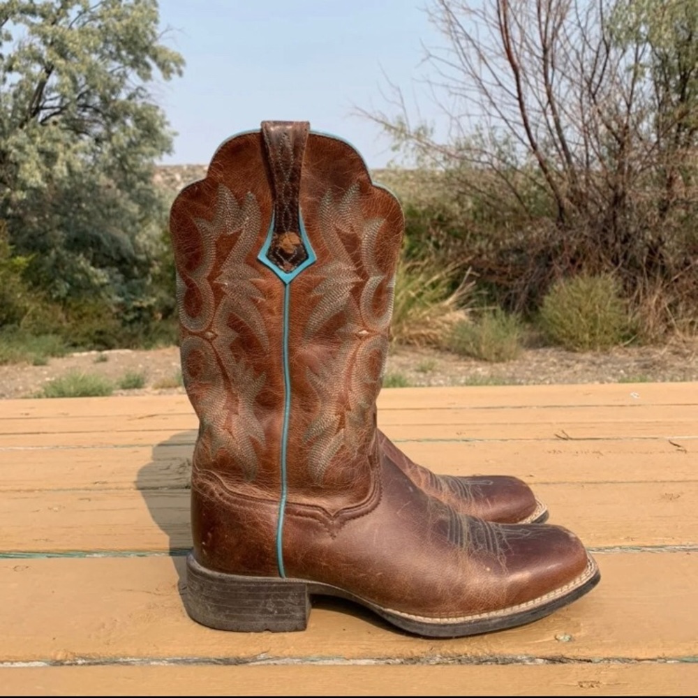 Women’s Ariat Tombstone Boots